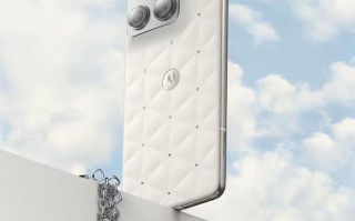 联想moto X70 Air AI手机云上舞白冰钻限定版开售，3299元