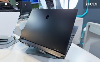雷神新一代“轻型”游戏本ZERO Air真机CES 2026首秀