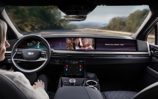 通用汽车智能化提速，未来三年拟支持谷歌Gemini、脱手自动驾驶