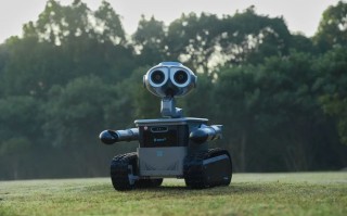 Zeroth元点智能推出“现实版瓦力机器人”：能搬东西能当主持人