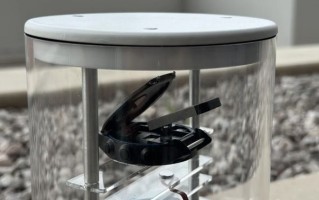 剑桥咨询公司CES 2026展示智能手表原型，可轻松更换电池