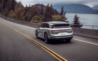 同比翻倍：美国“造车新势力”Lucid 2025全年生产18378辆汽车