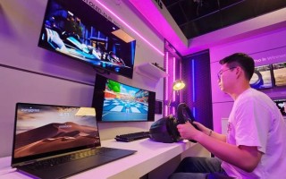 三星显示CES 2026秀肌肉：AI OLED机器人、耐低温车载屏等亮相