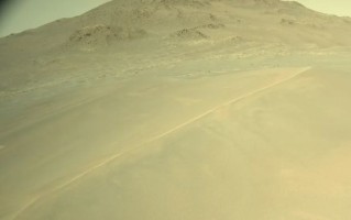 NASA毅力号拍到火星“巨型沙波”，藏着红色星球远古大气密码