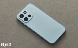 一加Turbo 6手机搭载第四代骁龙8s风驰版